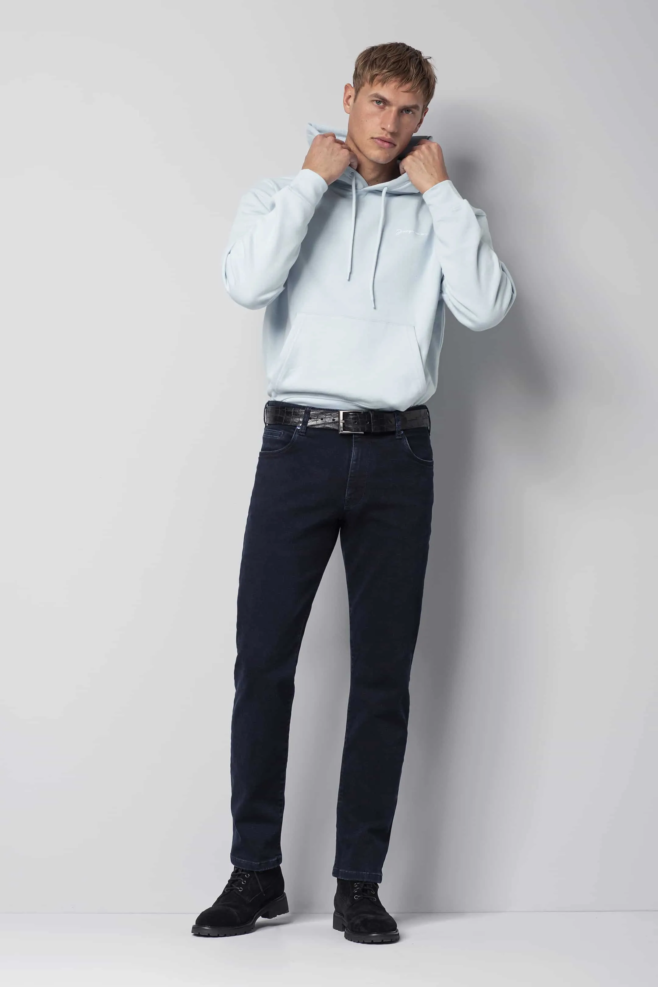 M5 - Regular Fit Denim Jean