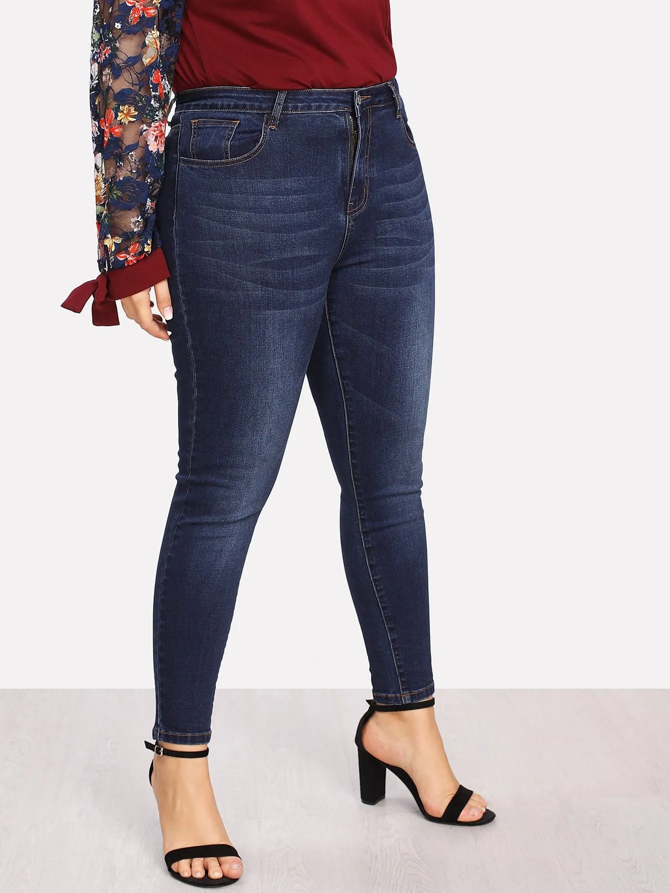 SHEIN Plus Bleach Wash Skinny Jeans