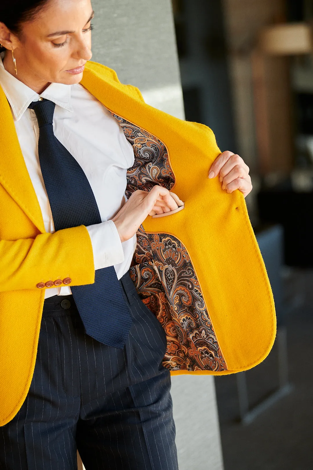 Timeless and elegant blazer EVELYN SLIM FIT YELLOW